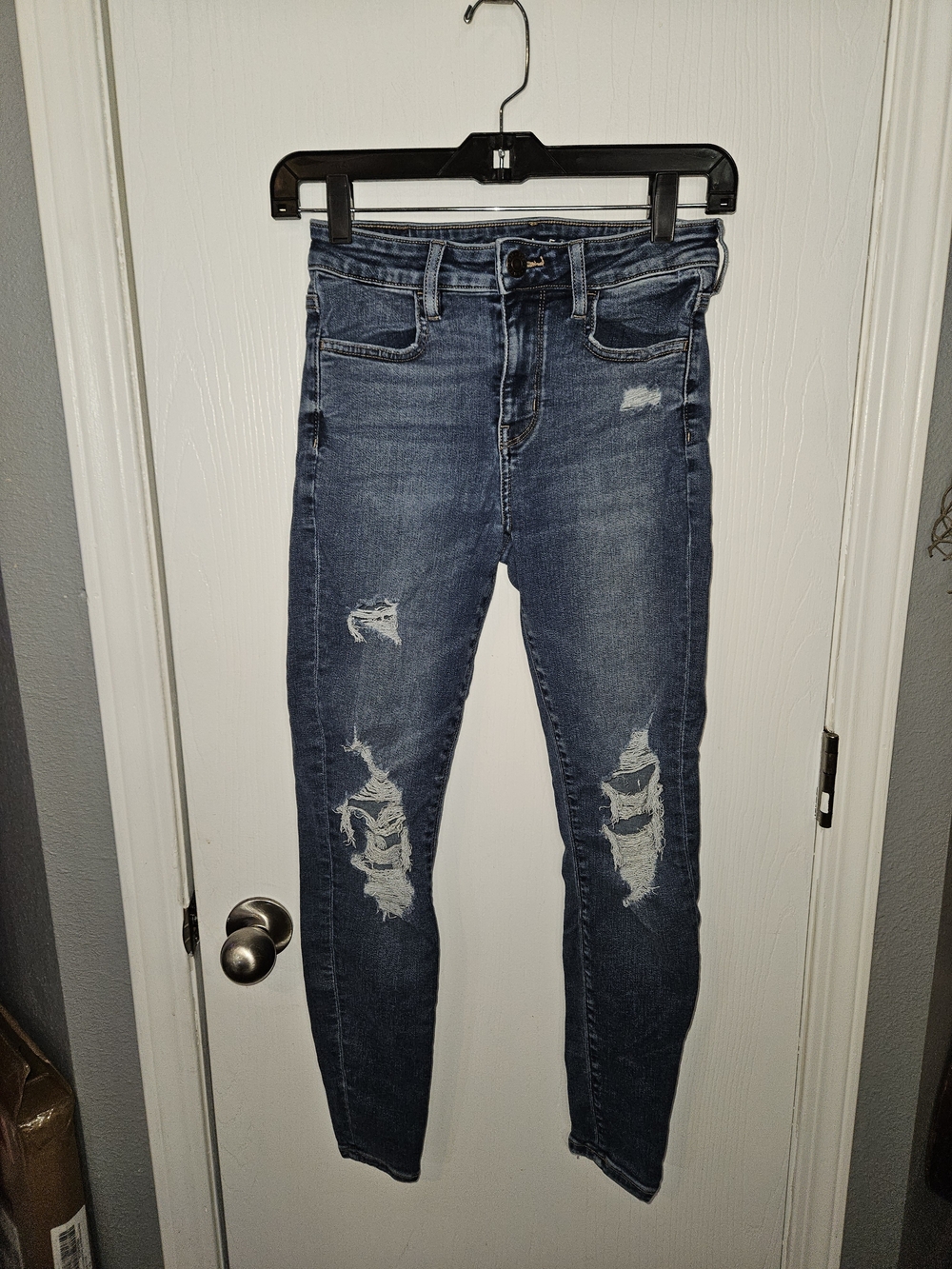 American Eagle Outfitters Distressed Dark Blue Jeggings